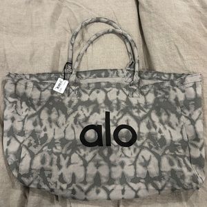 Alo yoga tote bag